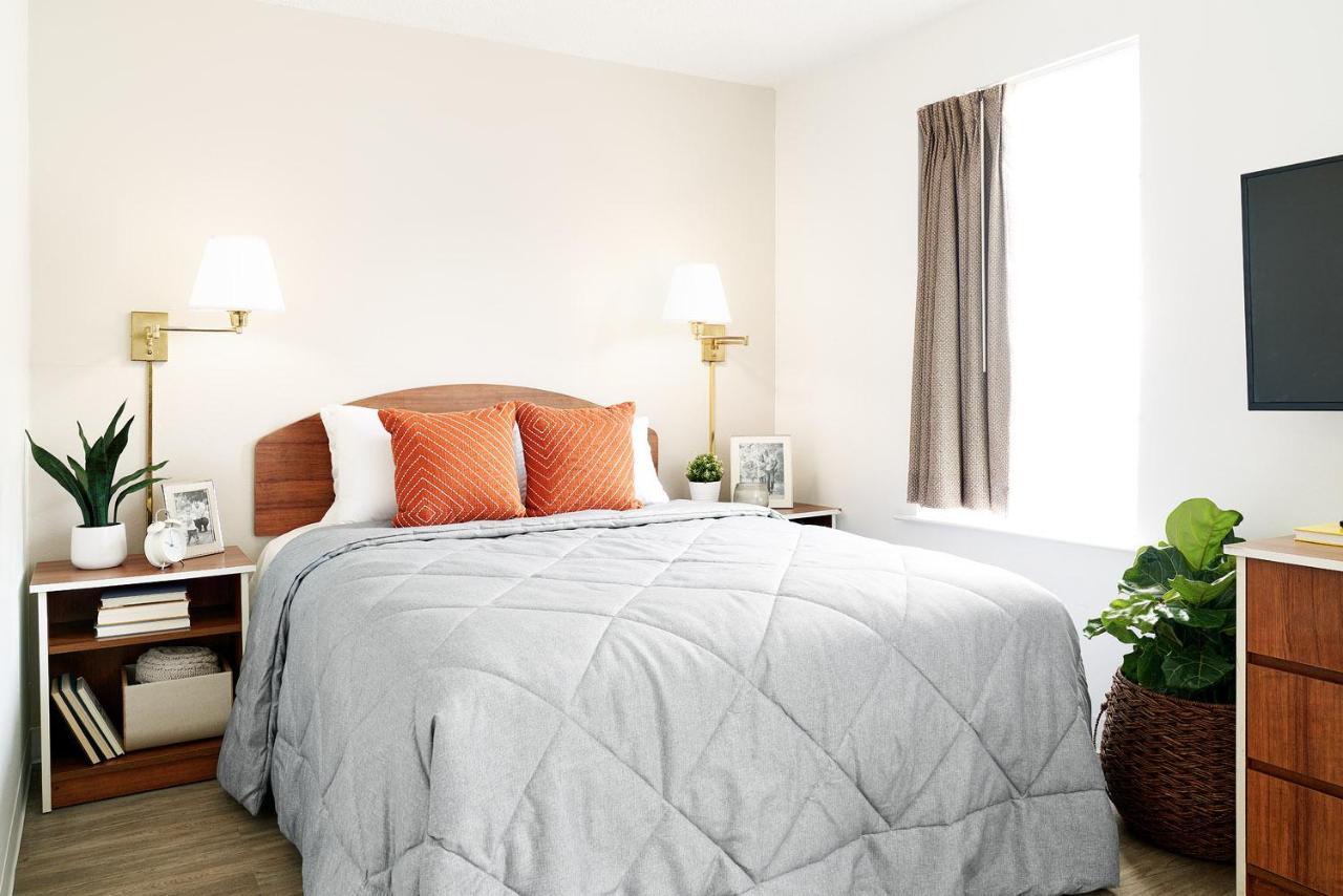 Intown Suites Extended Stay Indianapolis In - Traders Point Exterior photo